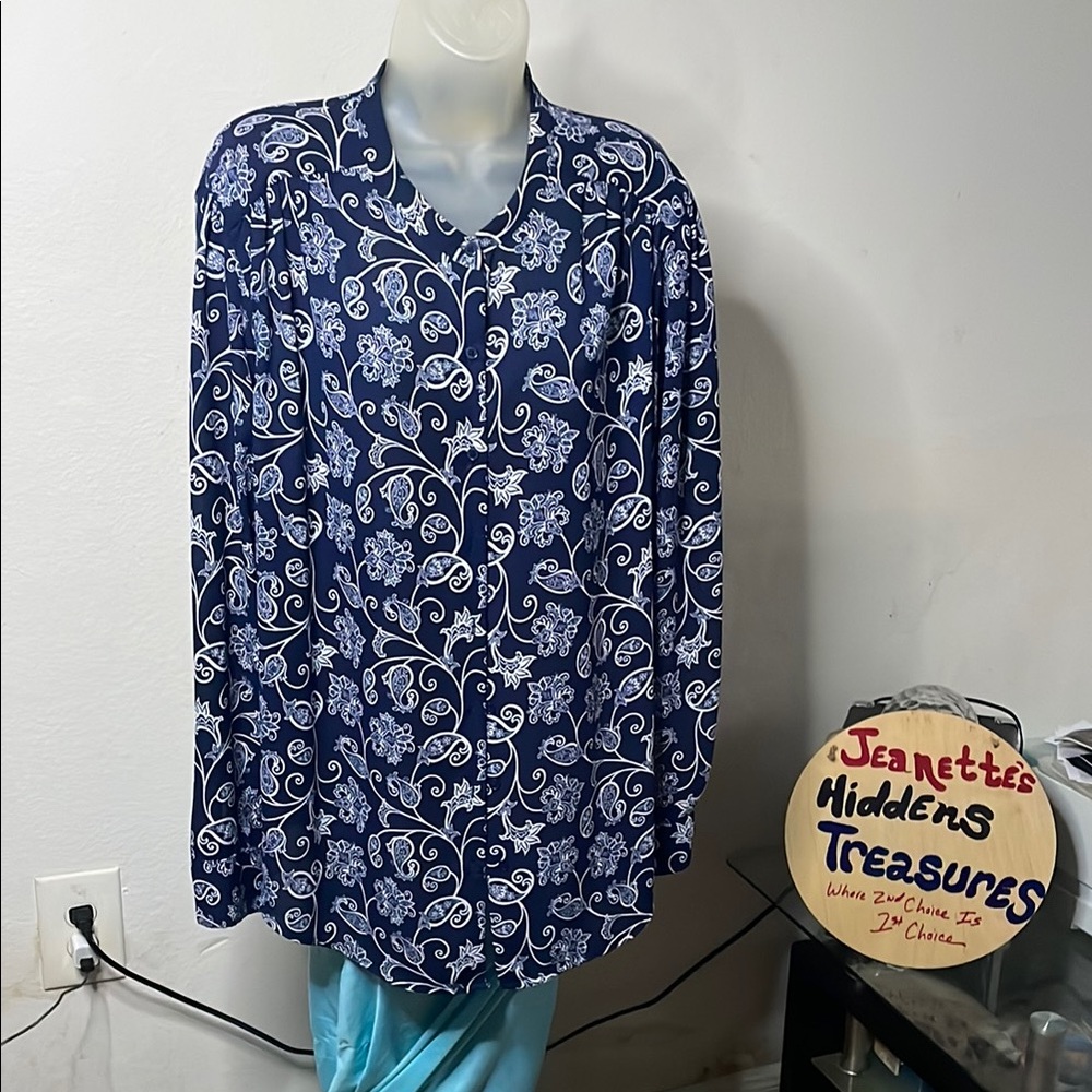 Women’s Floral Button Down Blouse